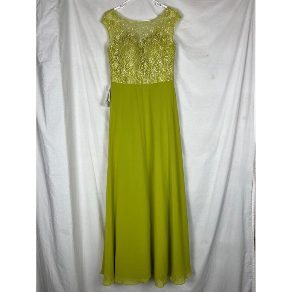 NWT Cicinia Pea Green Treasure Lace Long Maxi Dress